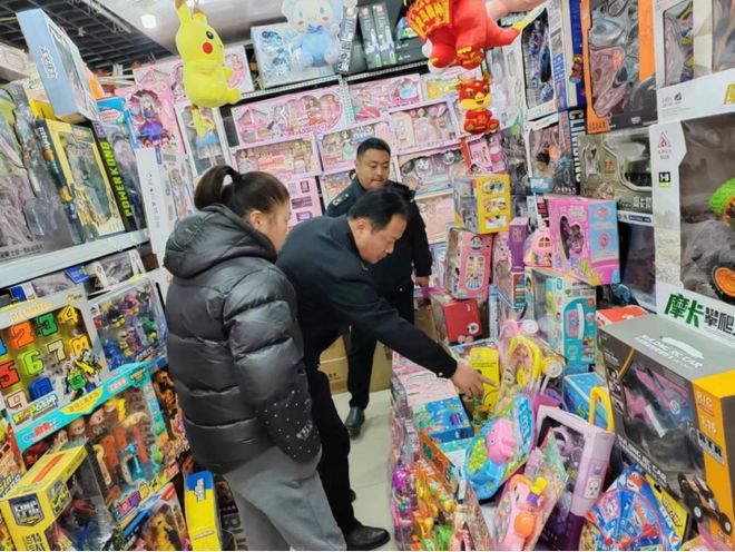 六安开展校园周边玩具销售突击检查，筑牢儿童安全防线